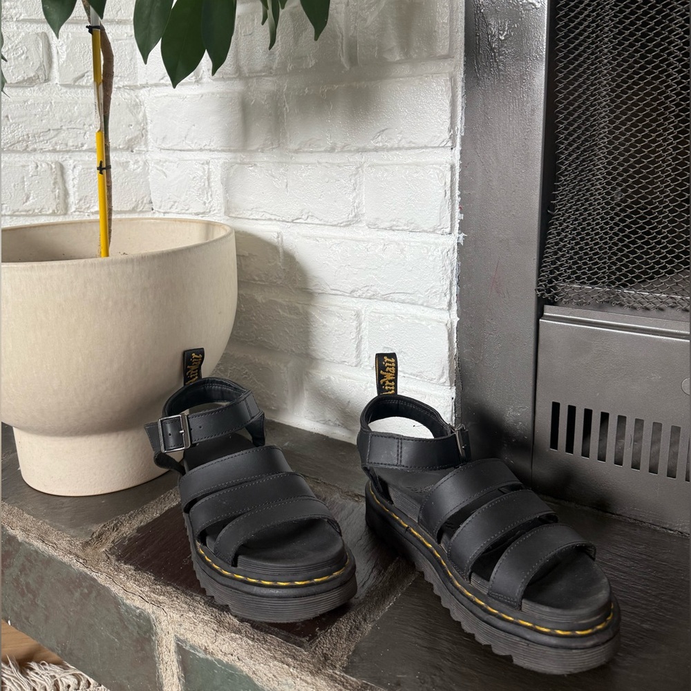 Dr. Martens BLAIRE STRAP SANDALS